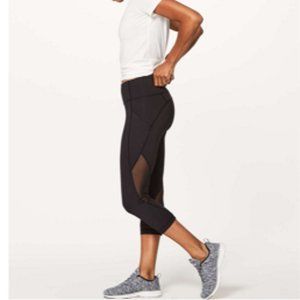Lululemon Sweat Your Heart Out Medium Rise Running Crop (21") EUC